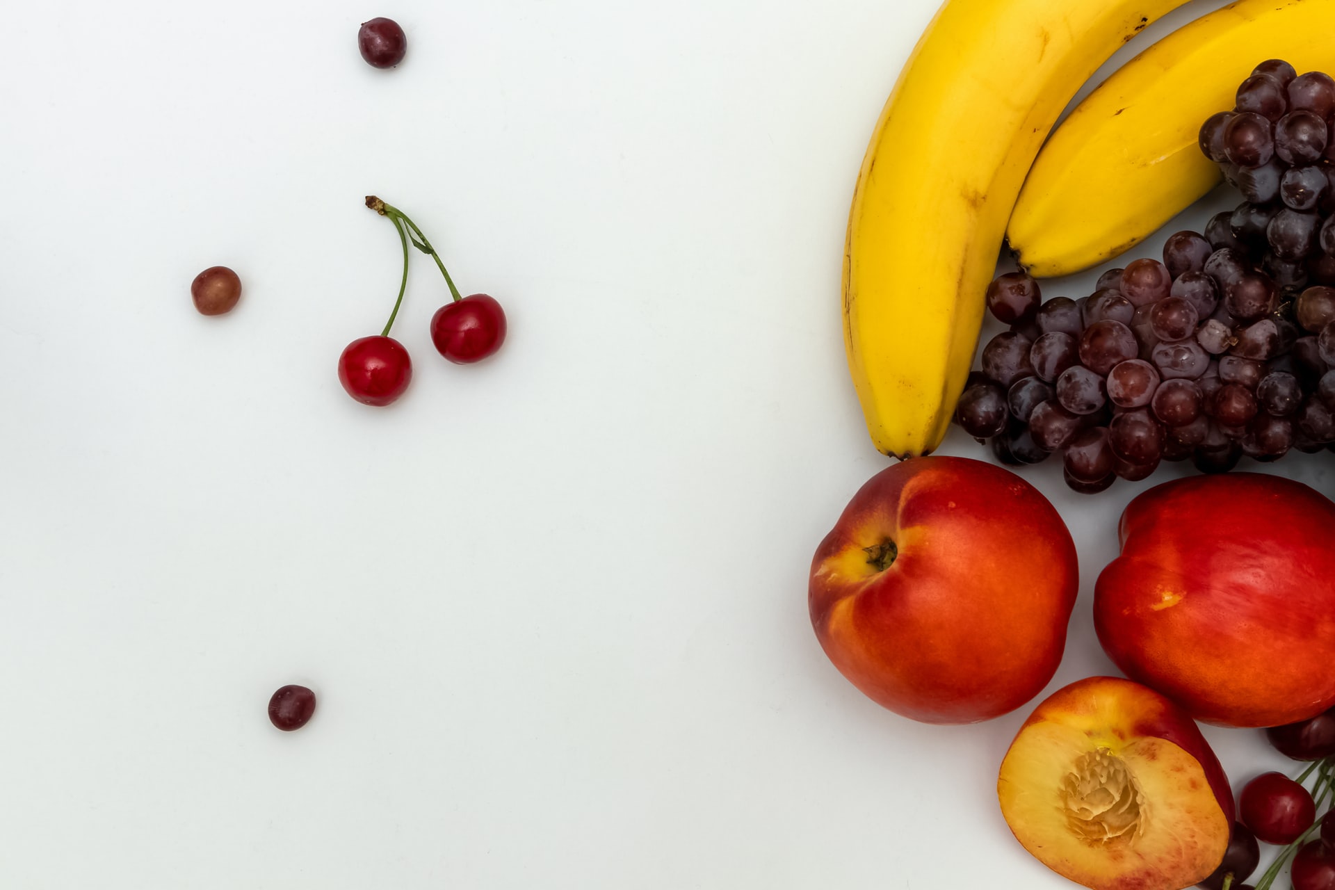 além dos 5 grupos alimentares, as frutas também devem fazer parte da introdução alimentar